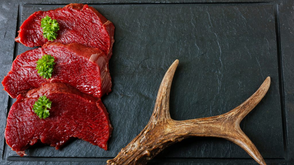 Raw,Steak,Meat,From,Roe,Deer,On,The,Bridlic,Chopping